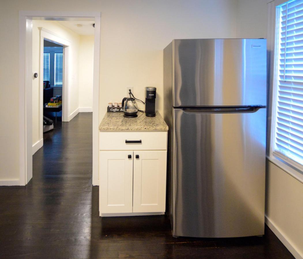 Modern Two Bedroom Condo - Boston Stoneham Exterior photo